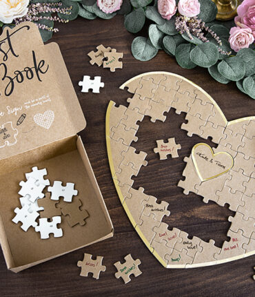 cuore puzzle guest book